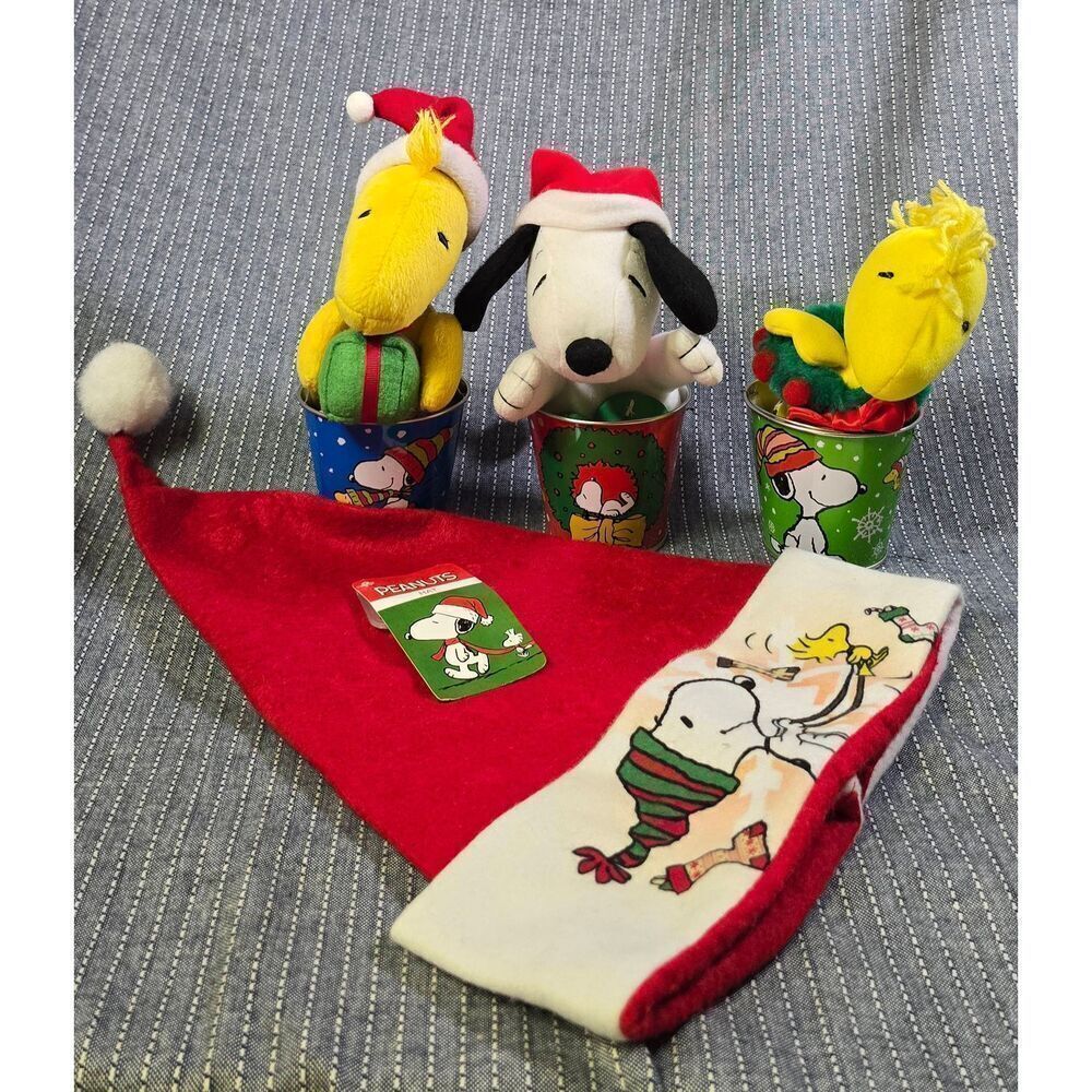 Vintage Peanuts Snoopy and Woodstock Christmas Bundle